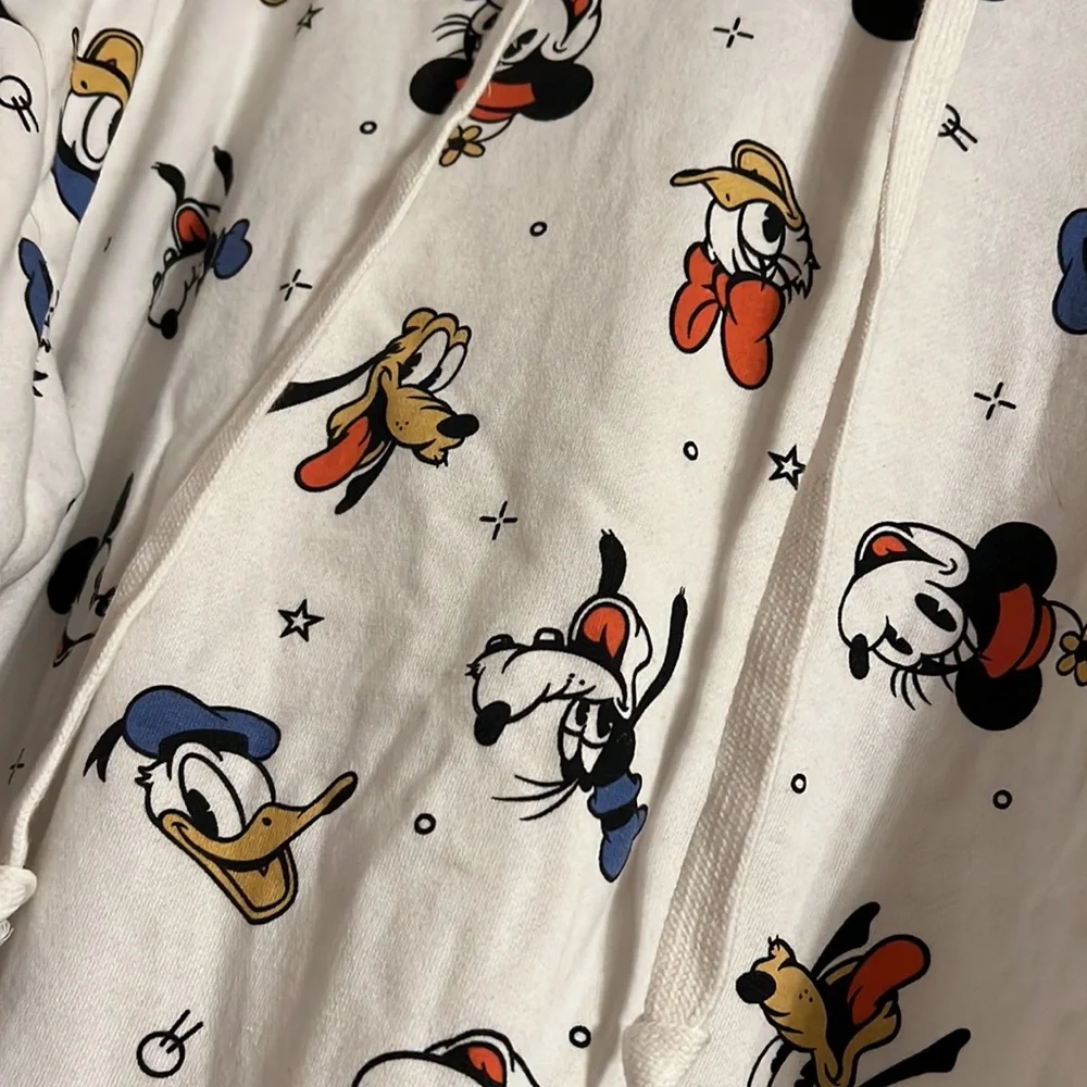 NWOT Disney fleece cream cropped turtleneck-hoodie size:XL - Picture 3 of 5